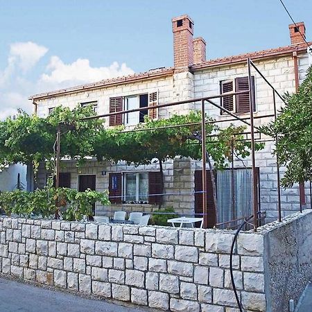 פוסטיר Apartments Sova מראה חיצוני תמונה